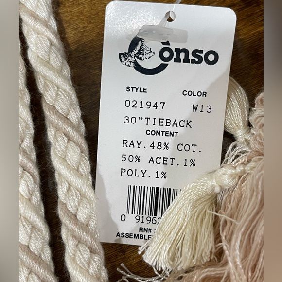 Curtain tie backs with tassels - Picture 6 of 7